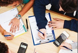 La calculadora centrará una de las comunicaciones.