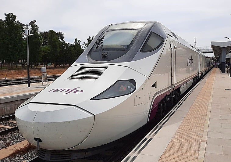 Renfe implantará el 1 de diciembre cuatro frecuencias Avant entre Badajoz y Cáceres