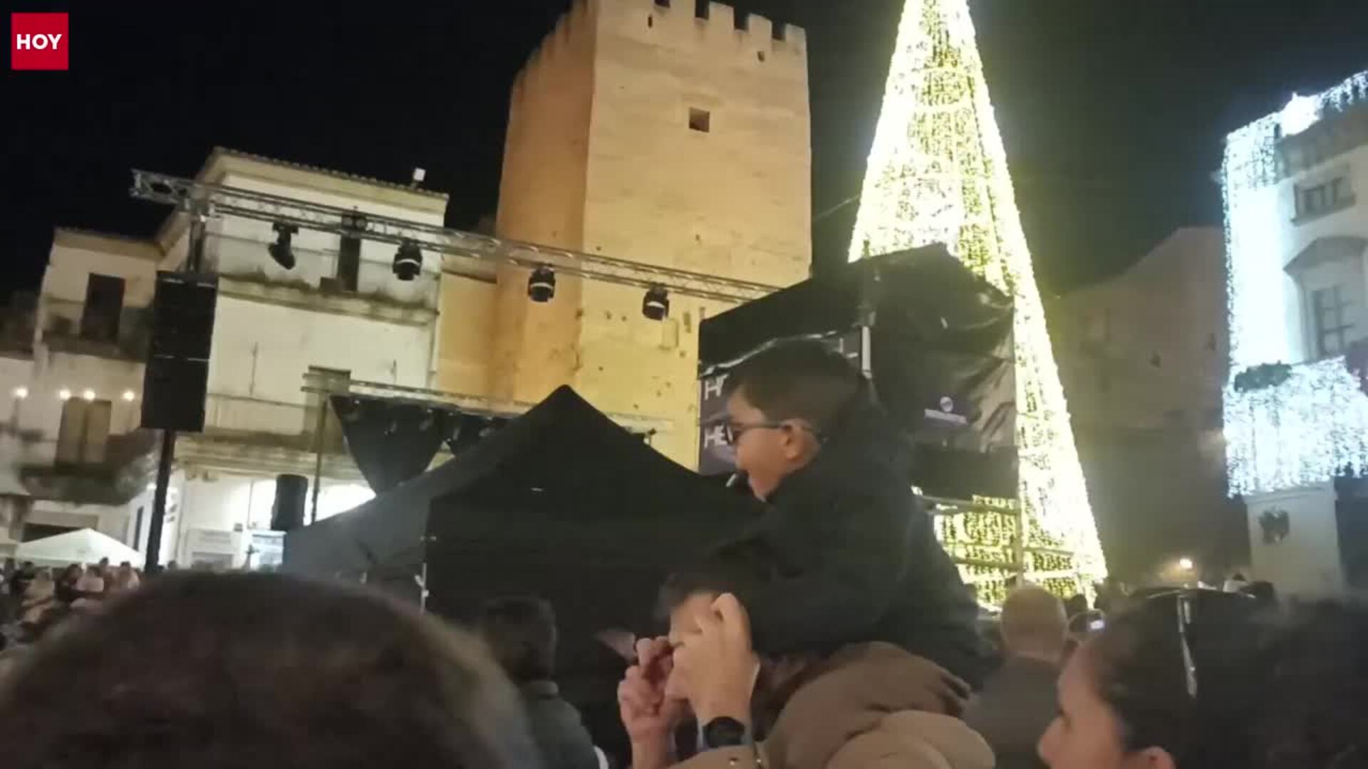 Cáceres recibe la Navidad a ritmo de Mariah Carey