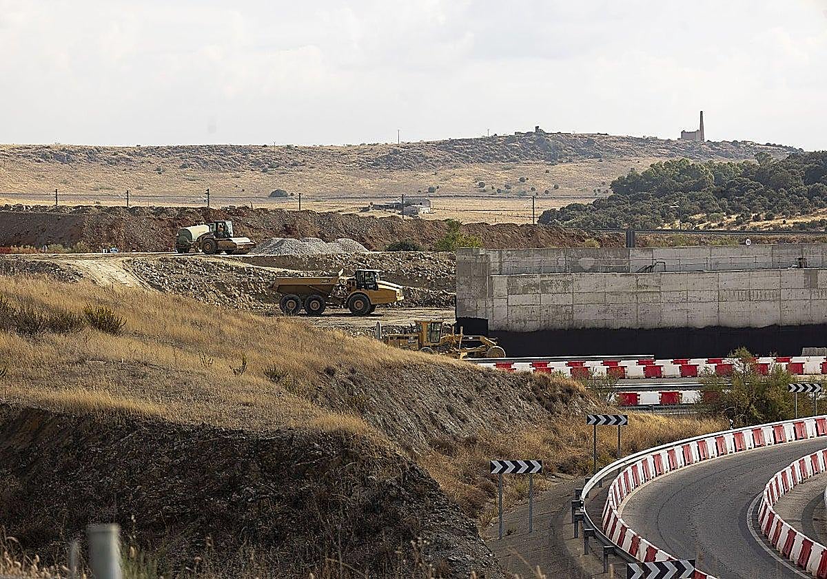 Extremadura es la comunidad donde más crece la licitación de obra pública hasta octubre con un 248%