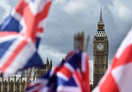 Es oficial: a partir de febrero de 2026 necesitarás autorización para viajar a Reino Unido