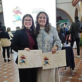 María Elena Galán Cruces y Mercedes Casco Rodríguez, el sábado en la finca El Toril.