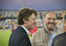 El presidente del Badajoz Colate Vallejo-Nájera y el director general Javier Peña.