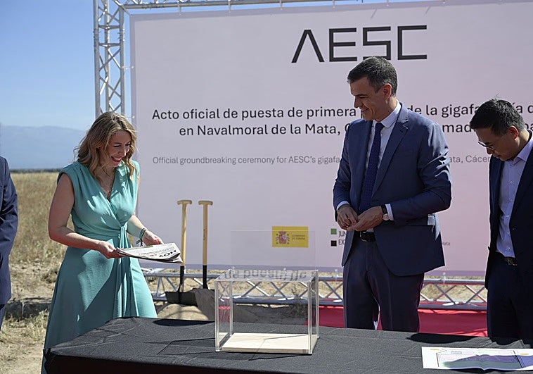 La empresa promotora de la gigafactoría de Navalmoral comprará la parcela este mes