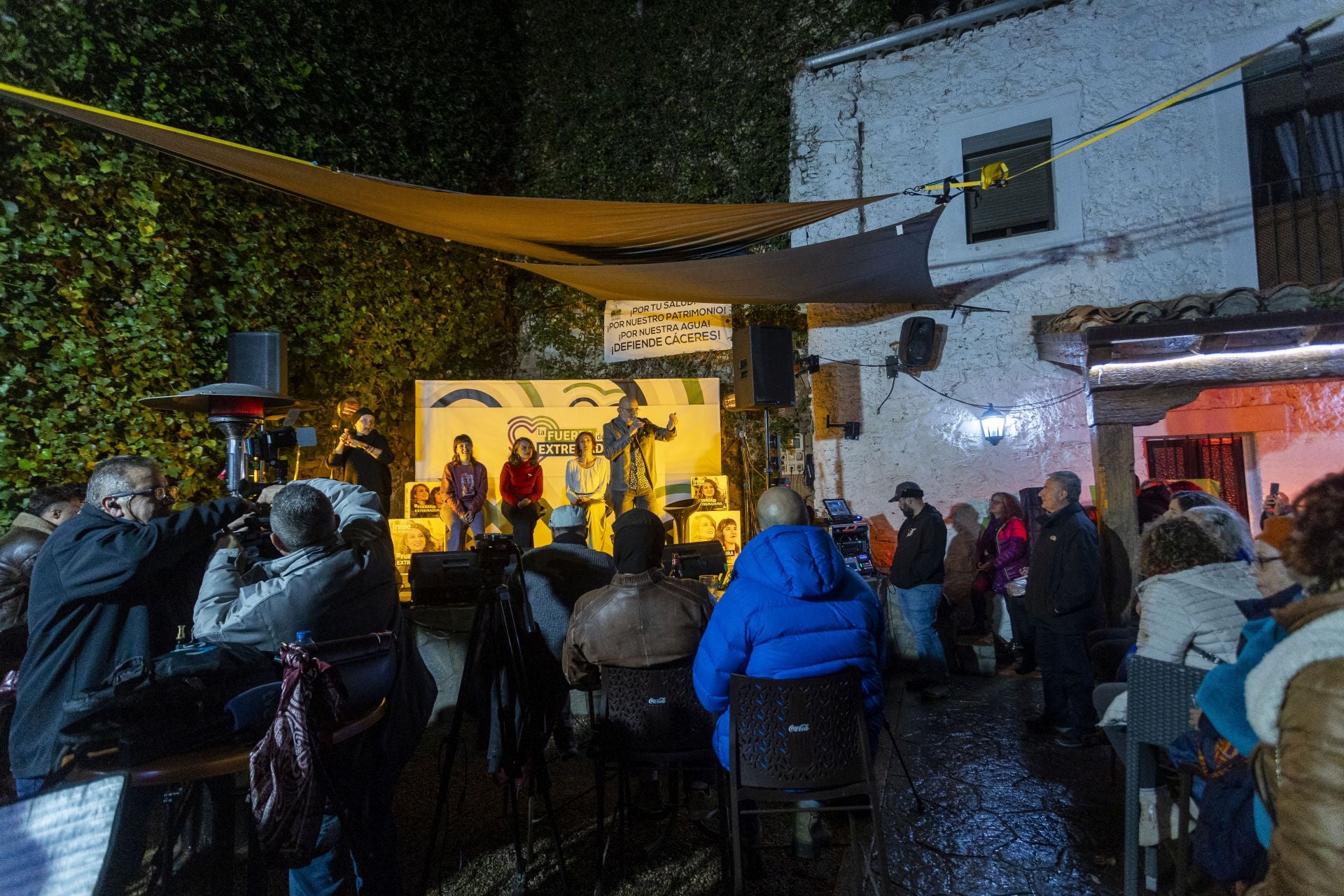 Fotos | Unidas por Extremadura arranca la campaña en Cáceres