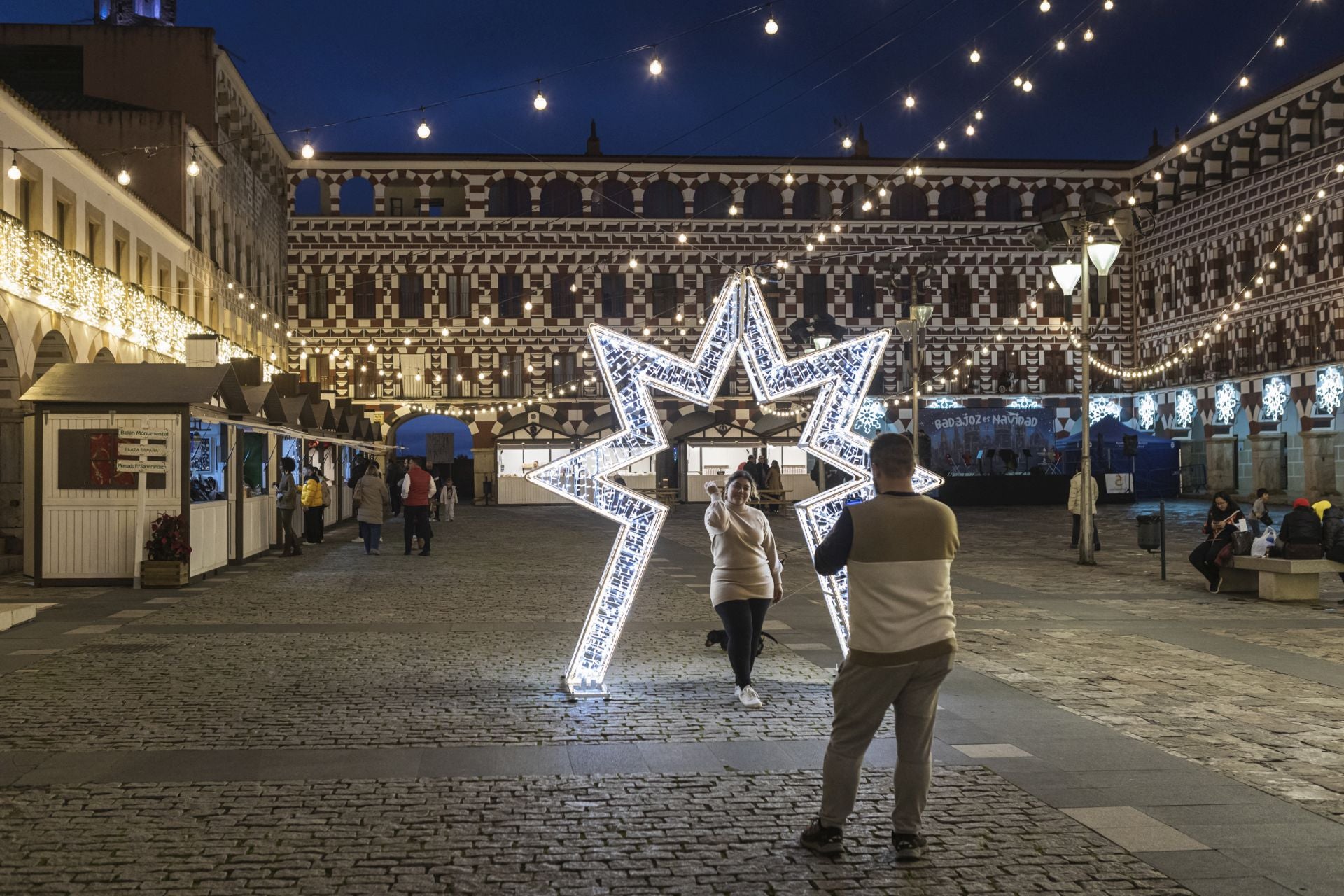 Fotos | Las mejores fotos del mercado navideño de la Plaza Alta