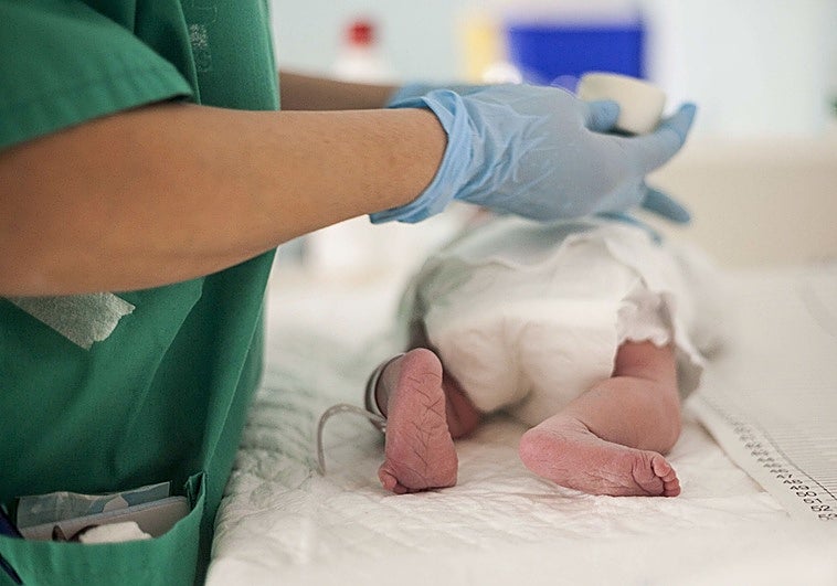 Ocho matrones se encuentran de baja en el Materno de Badajoz y el SES asegura que el servicio está cubierto