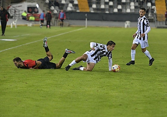 David Calles es la única baja segura en el Badajoz para viajar a Montehermoso.