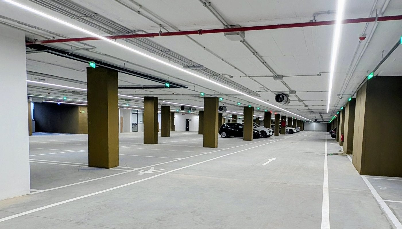 Interior del aparcamiento subterráneo de la plaza de España.