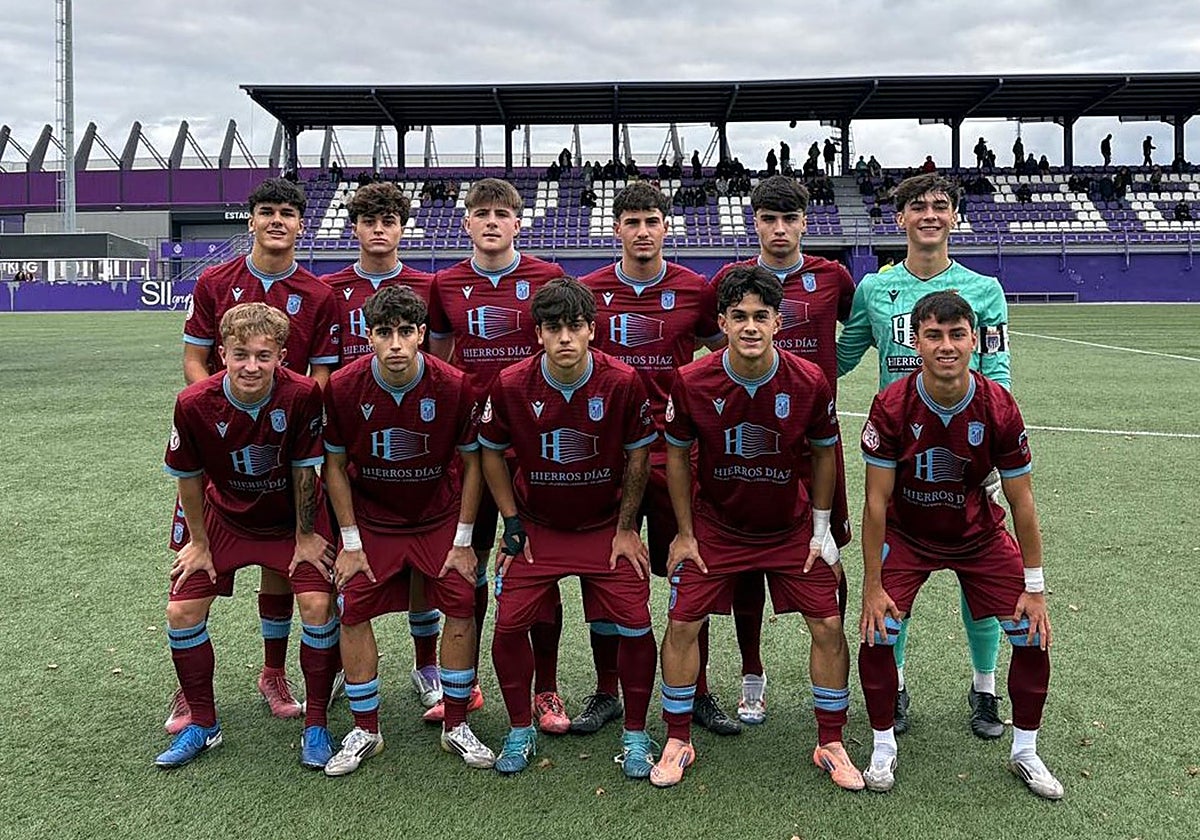 Once titular del Badajoz en el anexo del José Zorrilla.