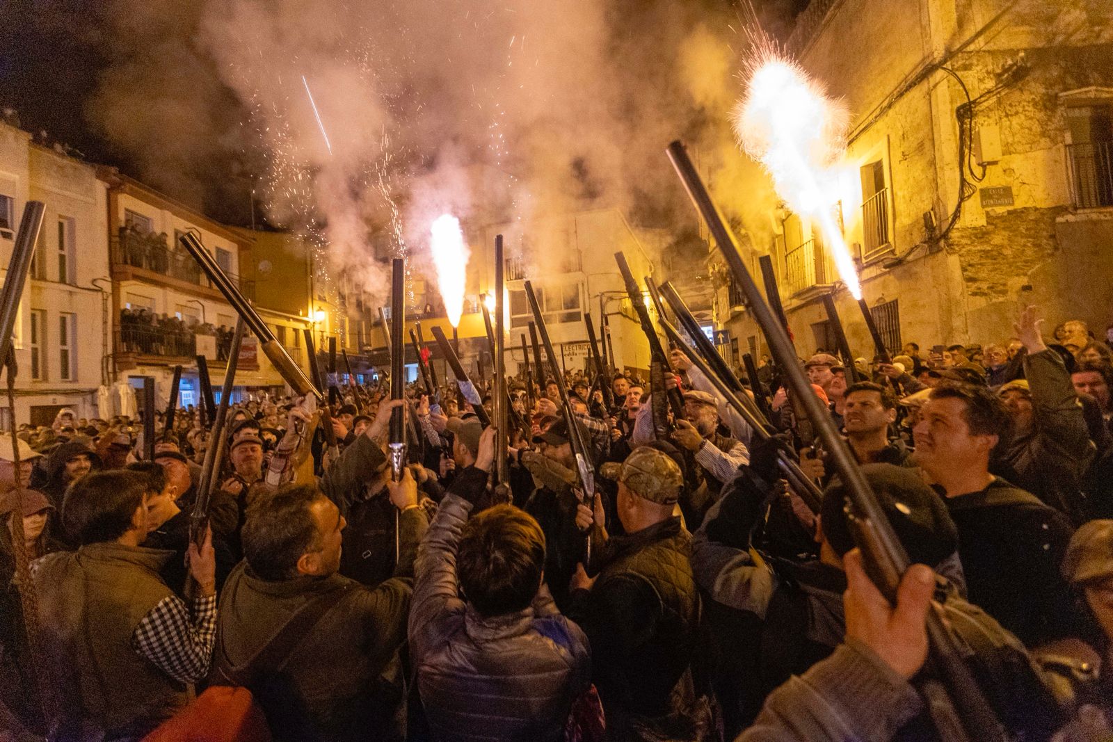 Las mejores imágenes de las fiesta de La Encamisá en Torrejoncillo