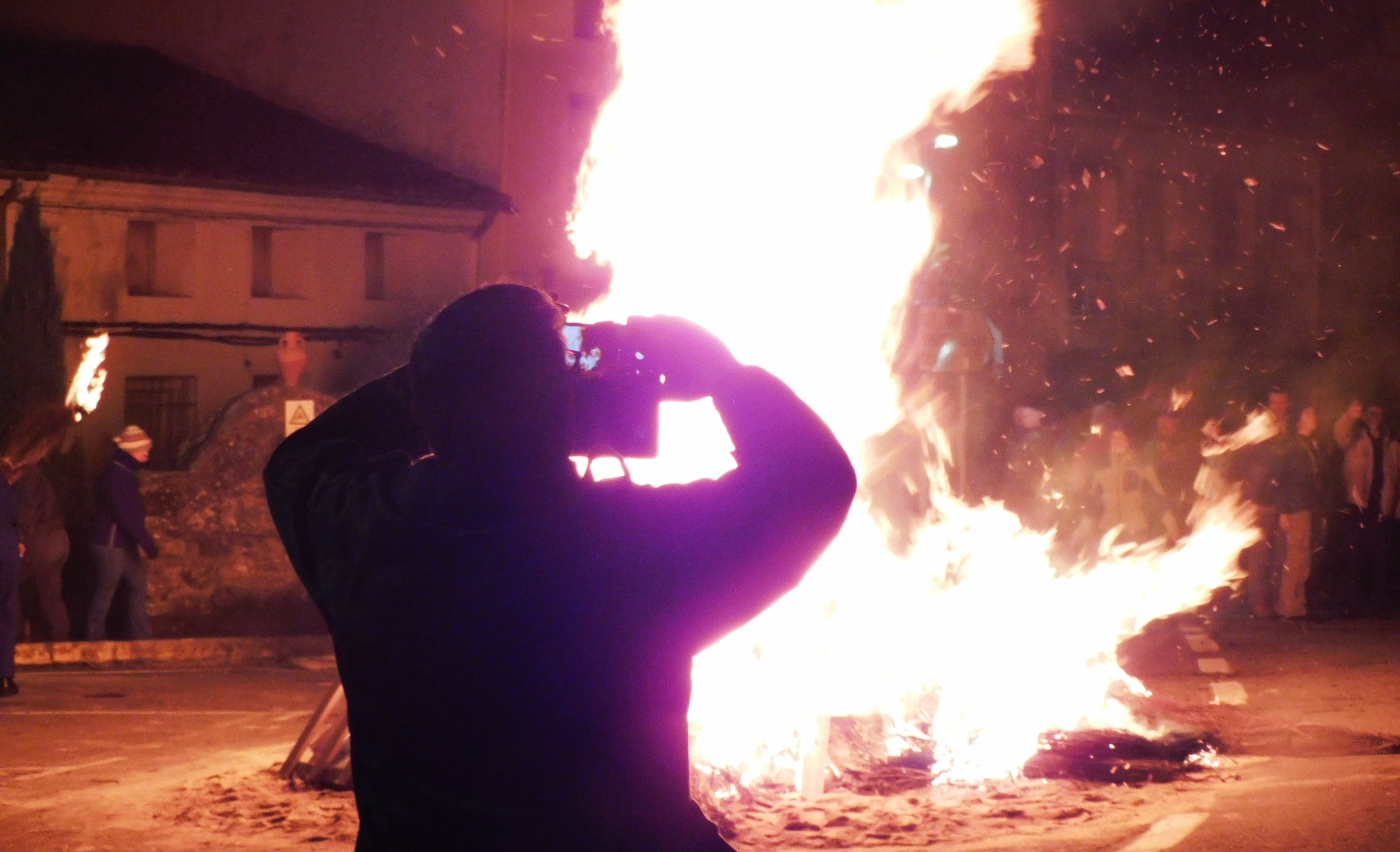 Así se vivió la fiesta de Los Escobazos en Jarandilla de la Vera