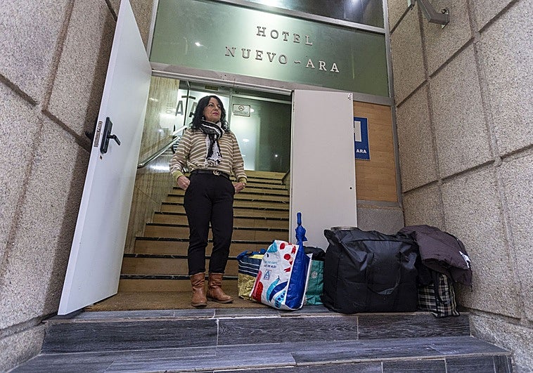 «Me da muchísima pena tener que pasar la Navidad y Reyes viviendo en un hotel»