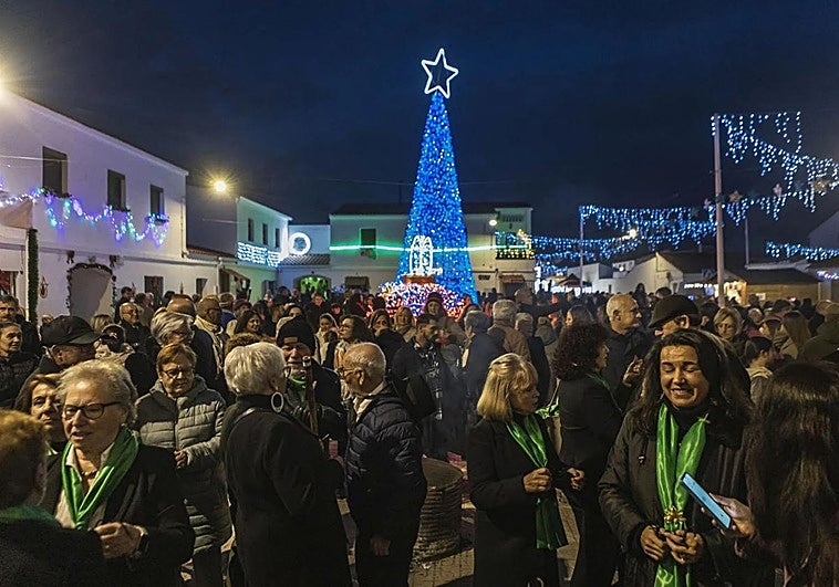 Sagrajas diseña un plan para evitar atascos por la afluencia para ver la decoración navideña