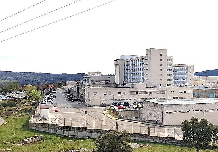 Tres personas resultan heridas en un choque entre dos vehículos en la A-66 cerca de Grimaldo