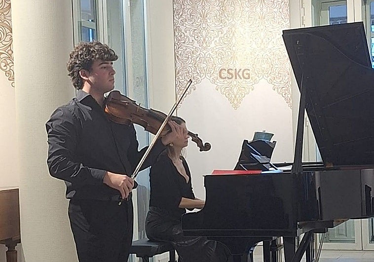 El joven violinista extremeño que conquista los grandes concursos internacionales