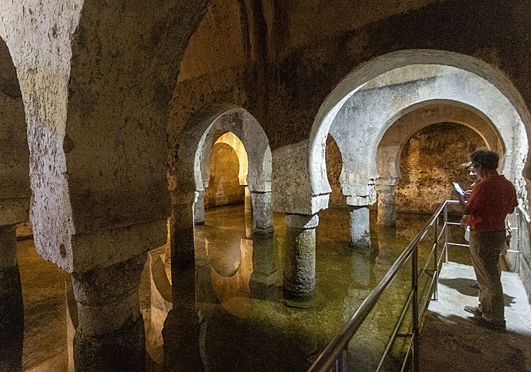 Las obras del Museo de Cáceres descubren el muro original del aljibe hispanomusulmán
