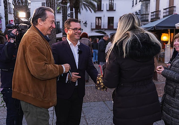 Juntos Extremadura Levanta pide el voto «contra el deterioro y el barro del bipartidismo»