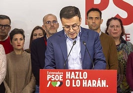 Fotos | Así ha sido la rueda de prensa de Miguel Ángel Gallardo tras la debacle electoral