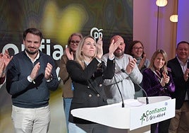 Fotos | Así ha celebrado María Guardiola su victoria en las elecciones en Extremadura