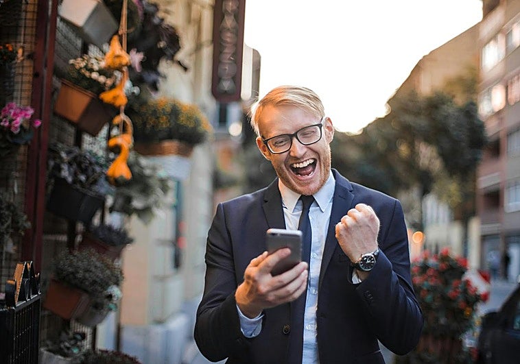 Cómo cobrar por Bizum los premios de la Lotería de Navidad: paso a paso