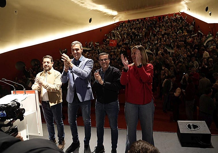 Blanca Martín estudia postularse para liderar el PSOE de Extremadura