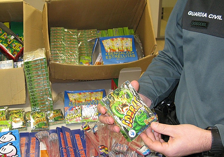 Los ayuntamientos extremeños prohíben tirar petardos y sancionan con multas de hasta 3.000 euros