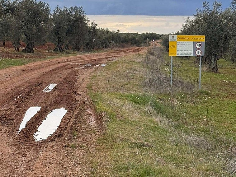 Exigen al Consistorio de Trujillo aumentar la partida para arreglar los caminos