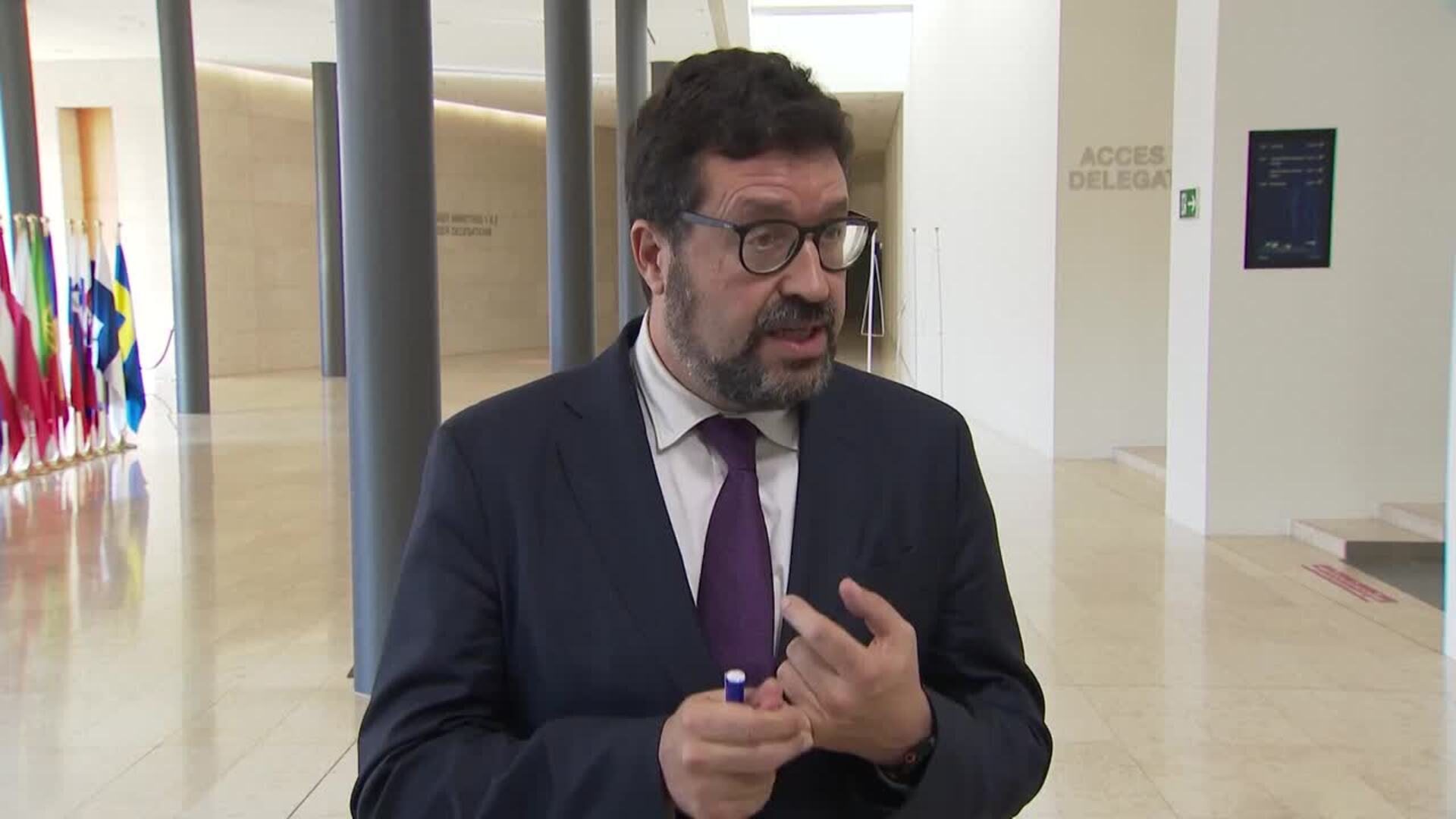 Gobierno rechaza directiva europea de prácticas laborales por no evitar a falsos becarios