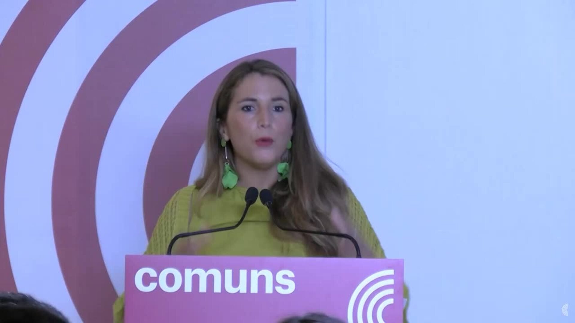 López asegura que Comuns situará la vivienda "en el centro de todas las negociaciones"