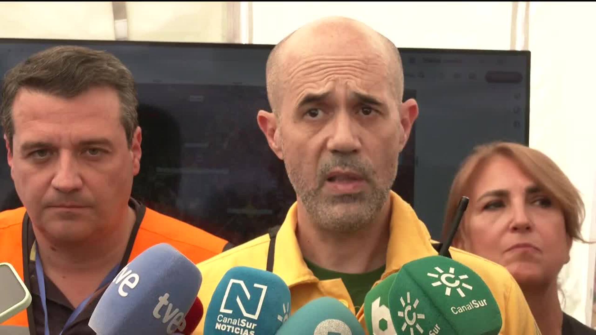 Infoca prevé "reactivaciones" del incendio de Córdoba y no descarta "negligencia" en su origen