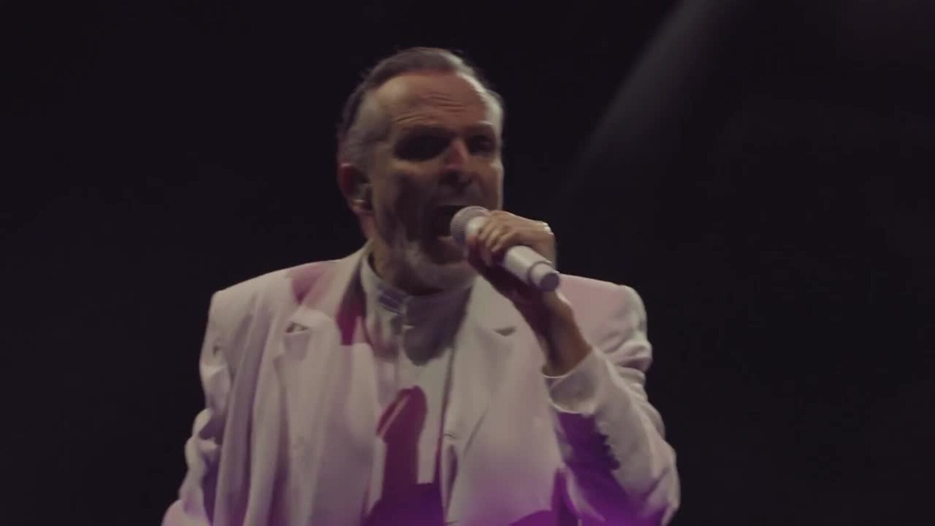 Miguel Bosé regresa a Starlite con un viaje por los grandes éxitos de su carrera