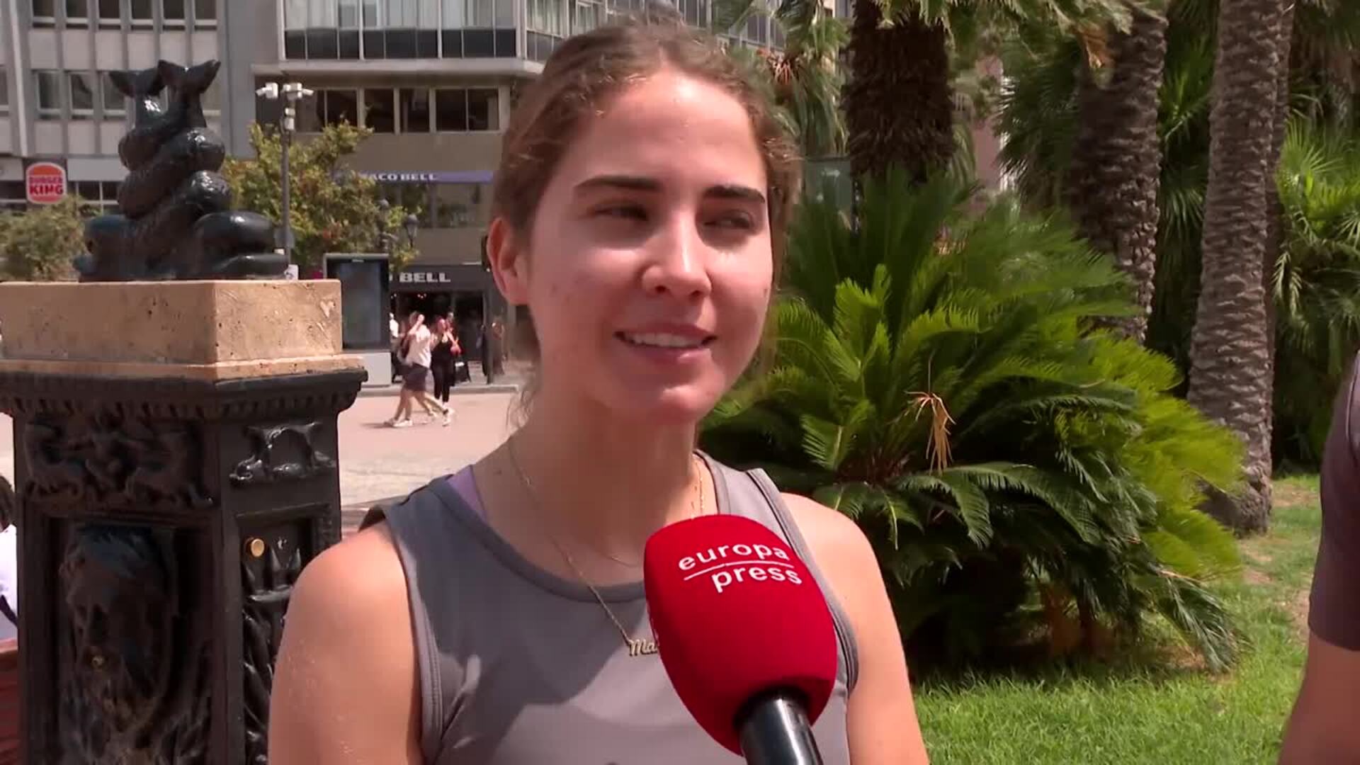 Segunda ola de calor en la Comunitat: "Hemos pensado comprar un ventilador más"
