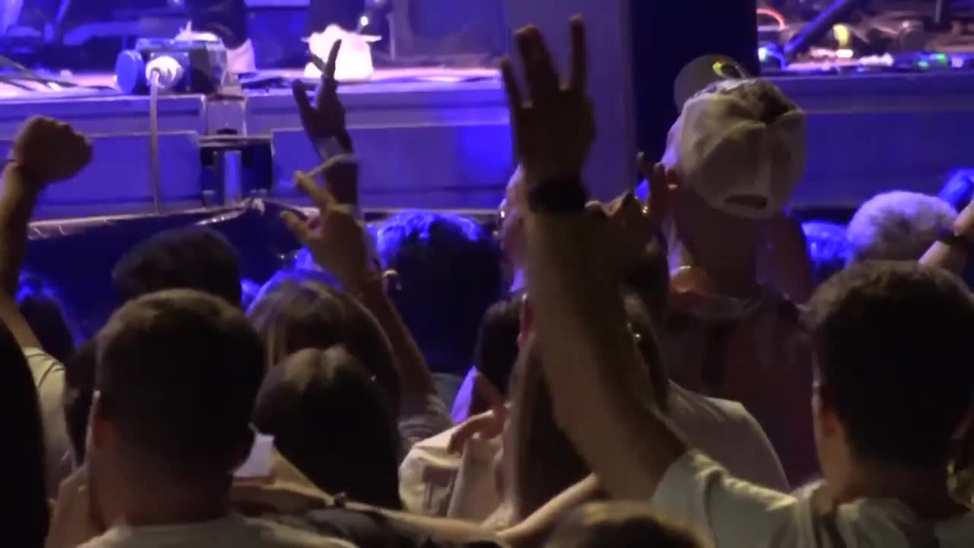 Gloria Camila muestra todo su apoyo a su pareja Álvaro García en su último concierto