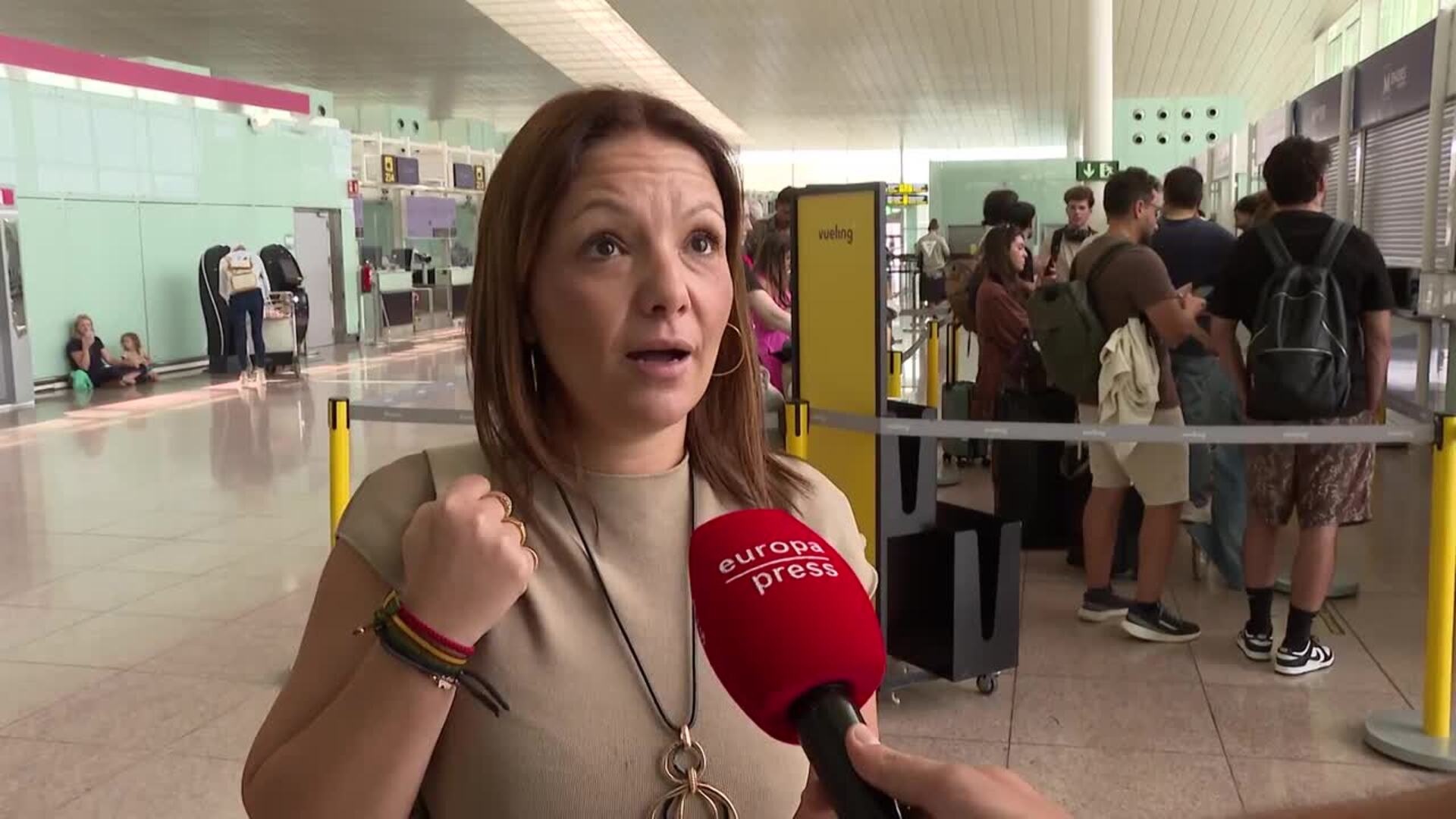 29 vuelos cancelados y 50 con retraso en el Aeropuerto de Barcelona por el mal tiempo