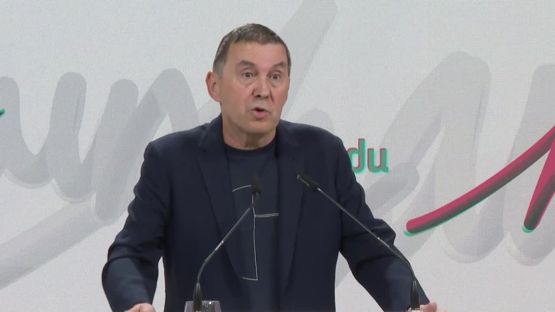 Otegi no teme elecciones anticipadas y dice que negociarán presupuestos "con toda la voluntad"