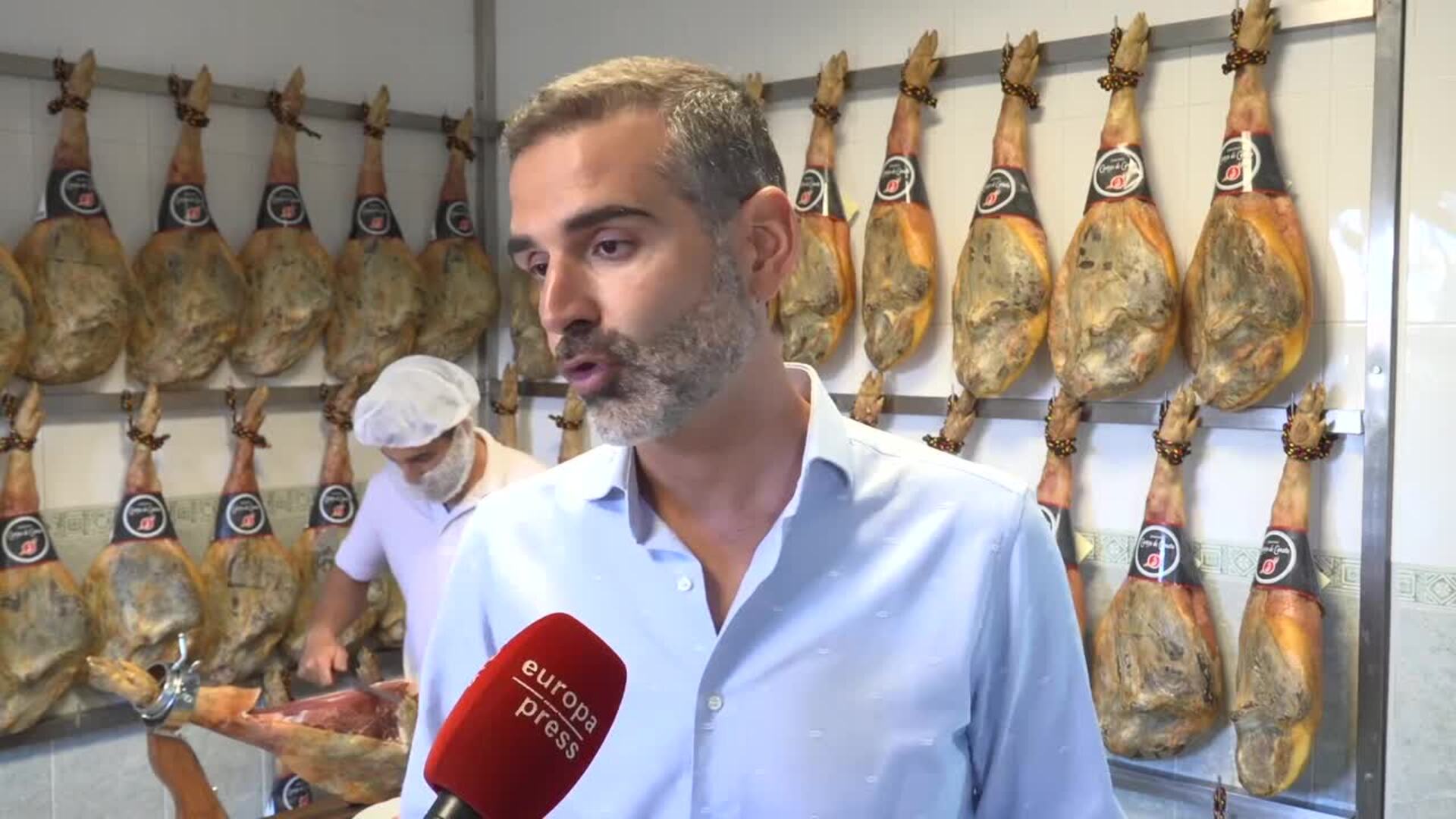 Empresa de jamones de Serón recibe una ayuda de la Junta para mejorar el consumo del secadero