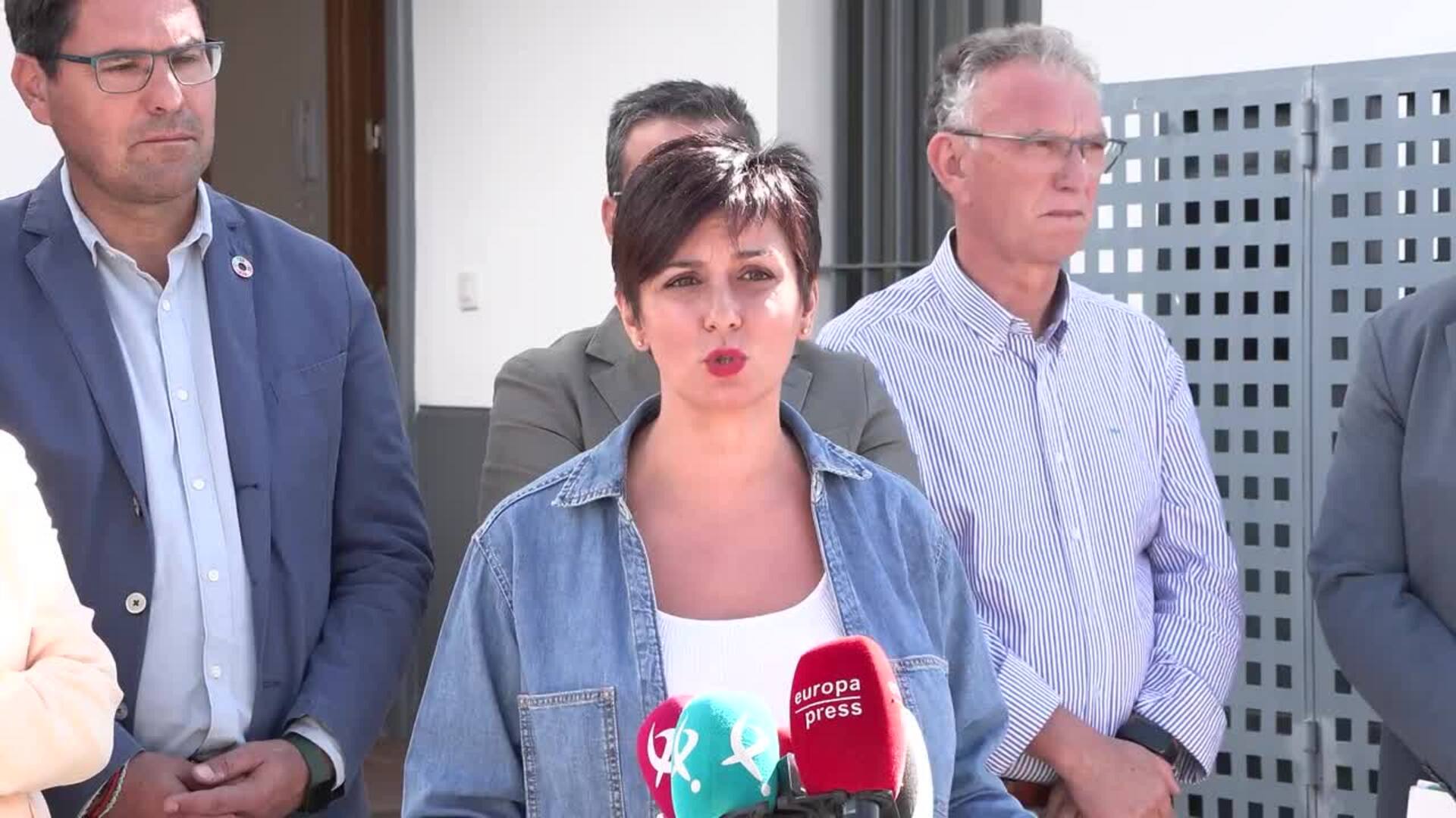 Rodríguez pide a Guardiola que se sume a las políticas del Gobierno sobre vivienda pública