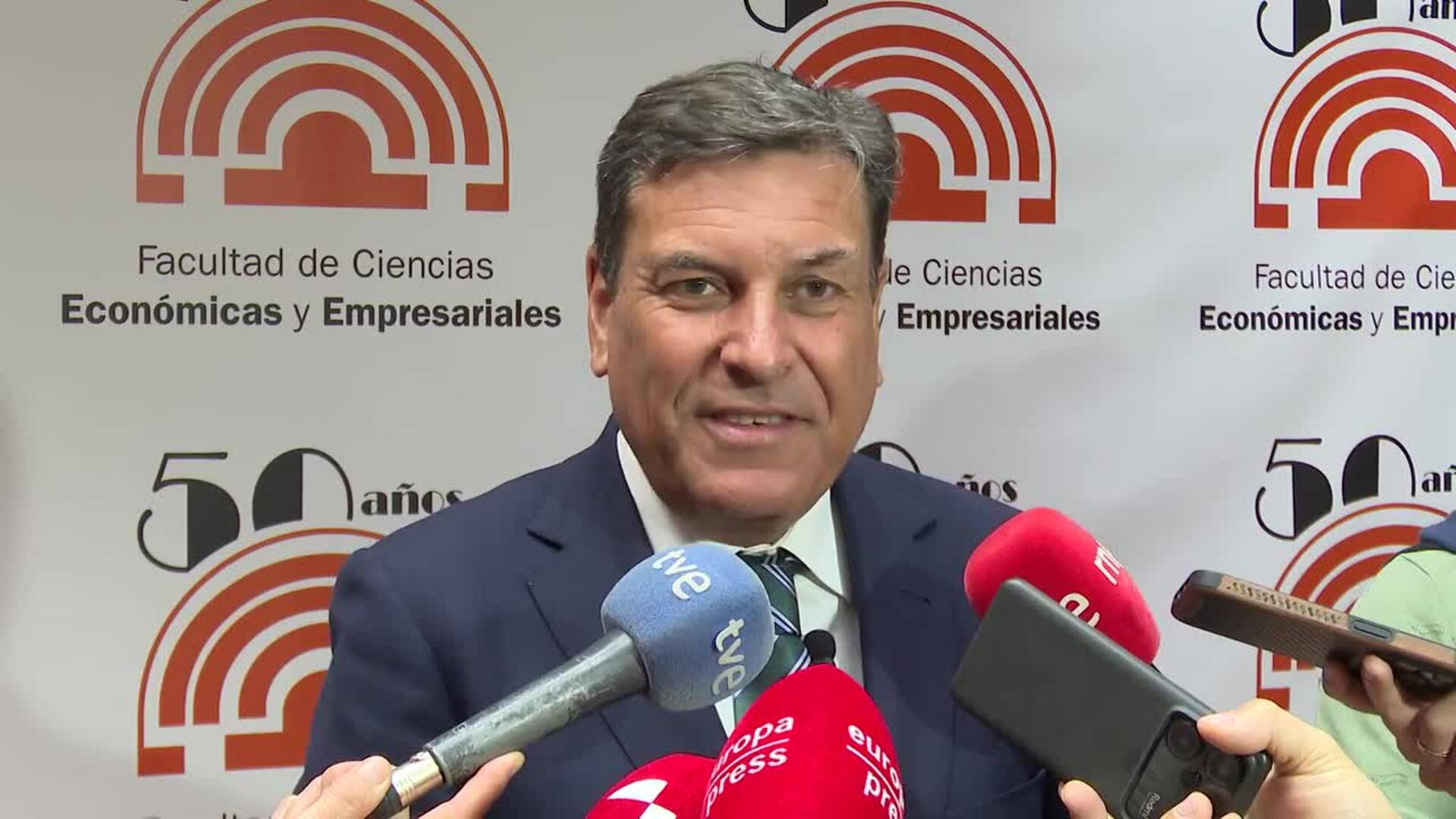 Carriedo reivindica el "máximo respeto" a la Justicia y reprocha que "otros se entrometan"
