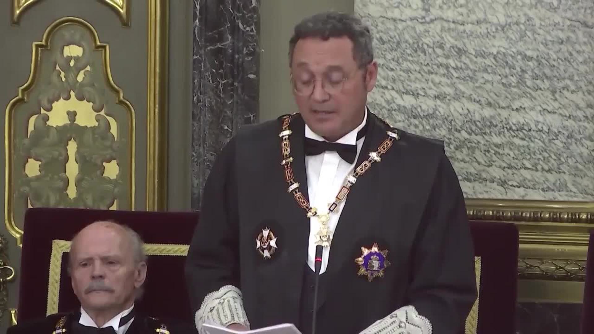 El fiscal general cubre los 150.000 euros de fianza con parte de su patrimonio