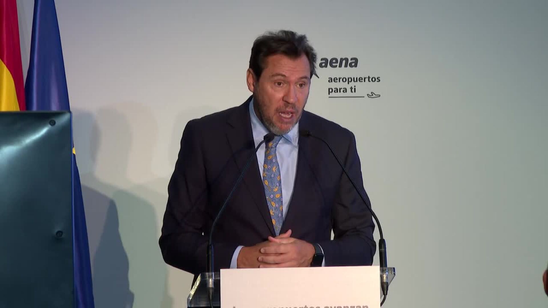 Puente garantiza que el plan de inversión mantendrá las tarifas aeroportuarias