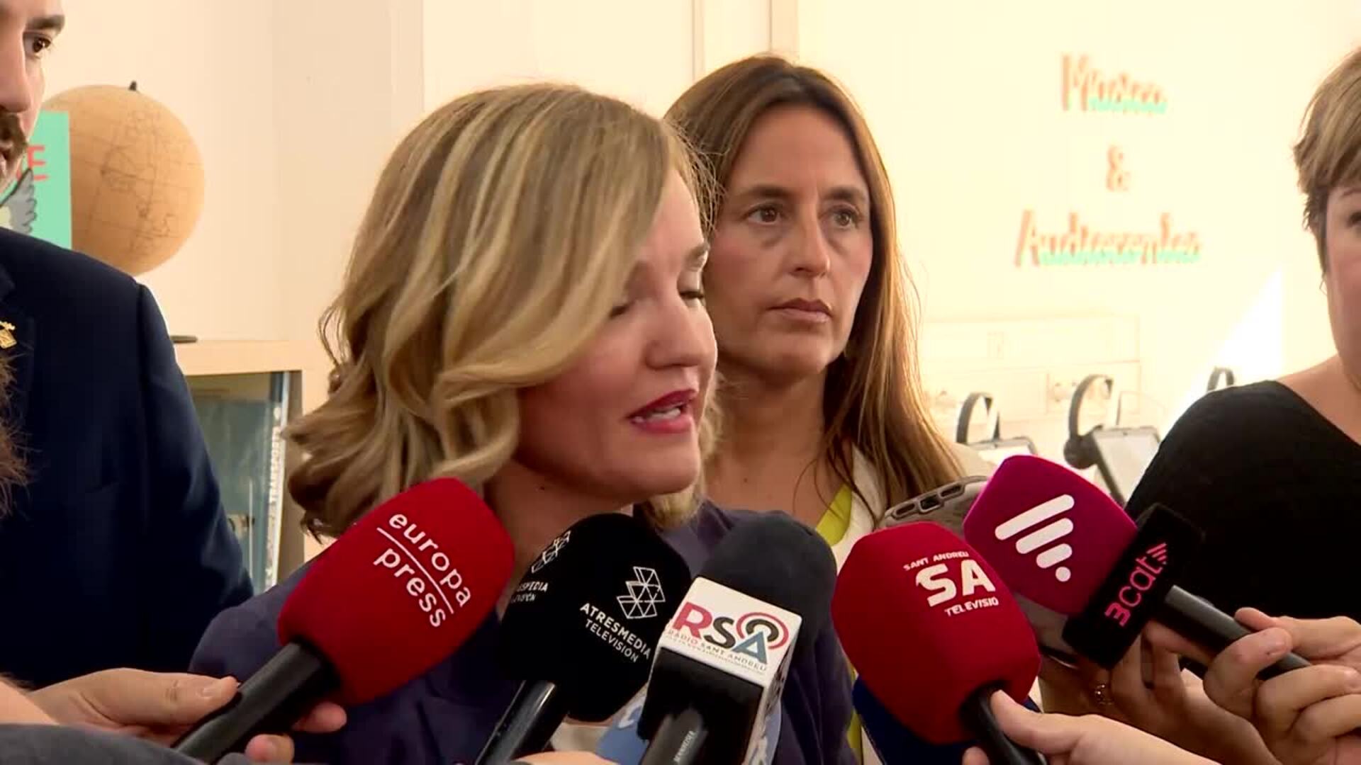 Alegría no descarta "acciones legales" por la decisión de Madrid sobre 'síndrome post aborto'