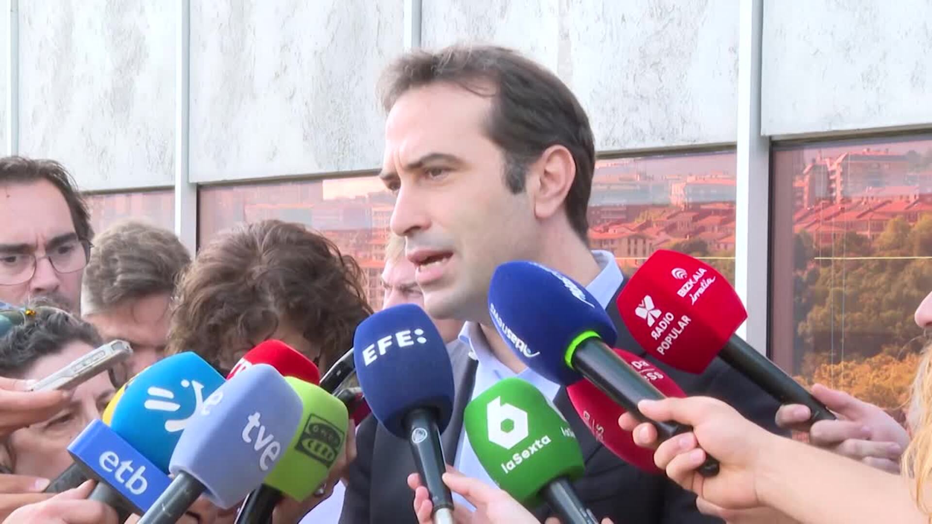 Cuerpo dice que el Gobierno trabaja "intensamente" para poder presentar PGE "lo antes posible"
