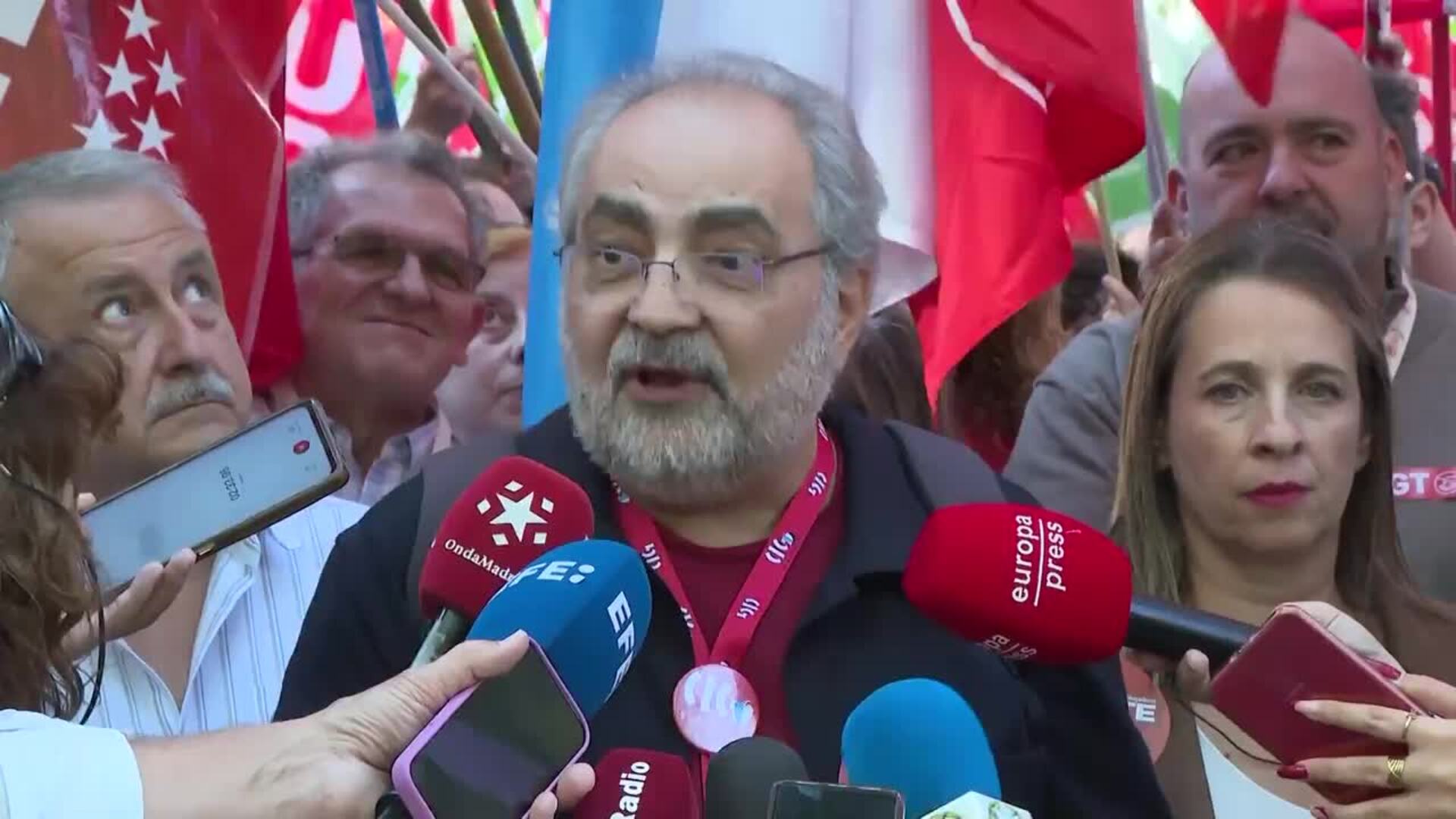Sindicatos anuncian "acciones contundentes" si Sanidad y CCAA no negocian el estatuto marco