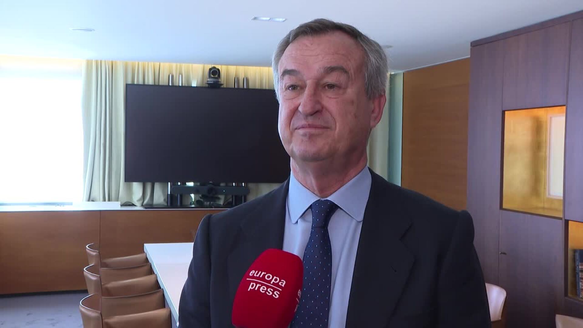 Sabadell ve "lógico" que BBVA no siga adelante con una segunda OPA si roza el 30% de aceptación