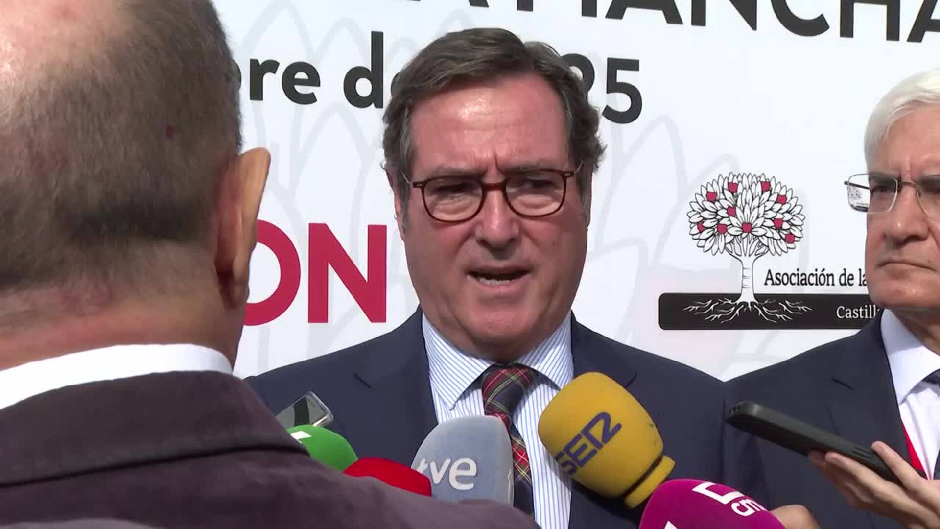 Garamendi ve "necesaria" la energía nuclear tras las variaciones bruscas de tensión