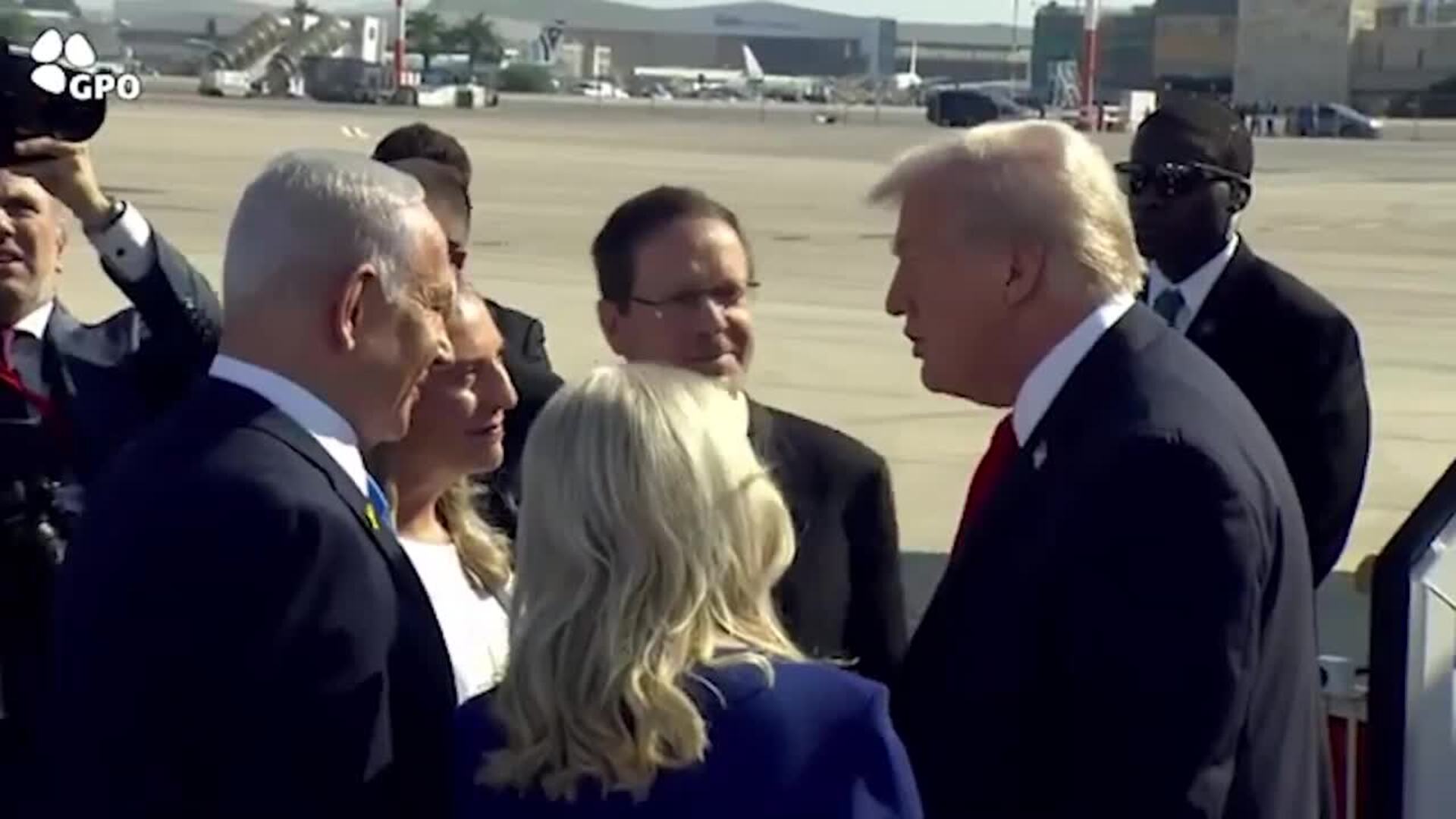 Trump aterriza en Israel tras la puesta en marcha de la primera fase del acuerdo de paz