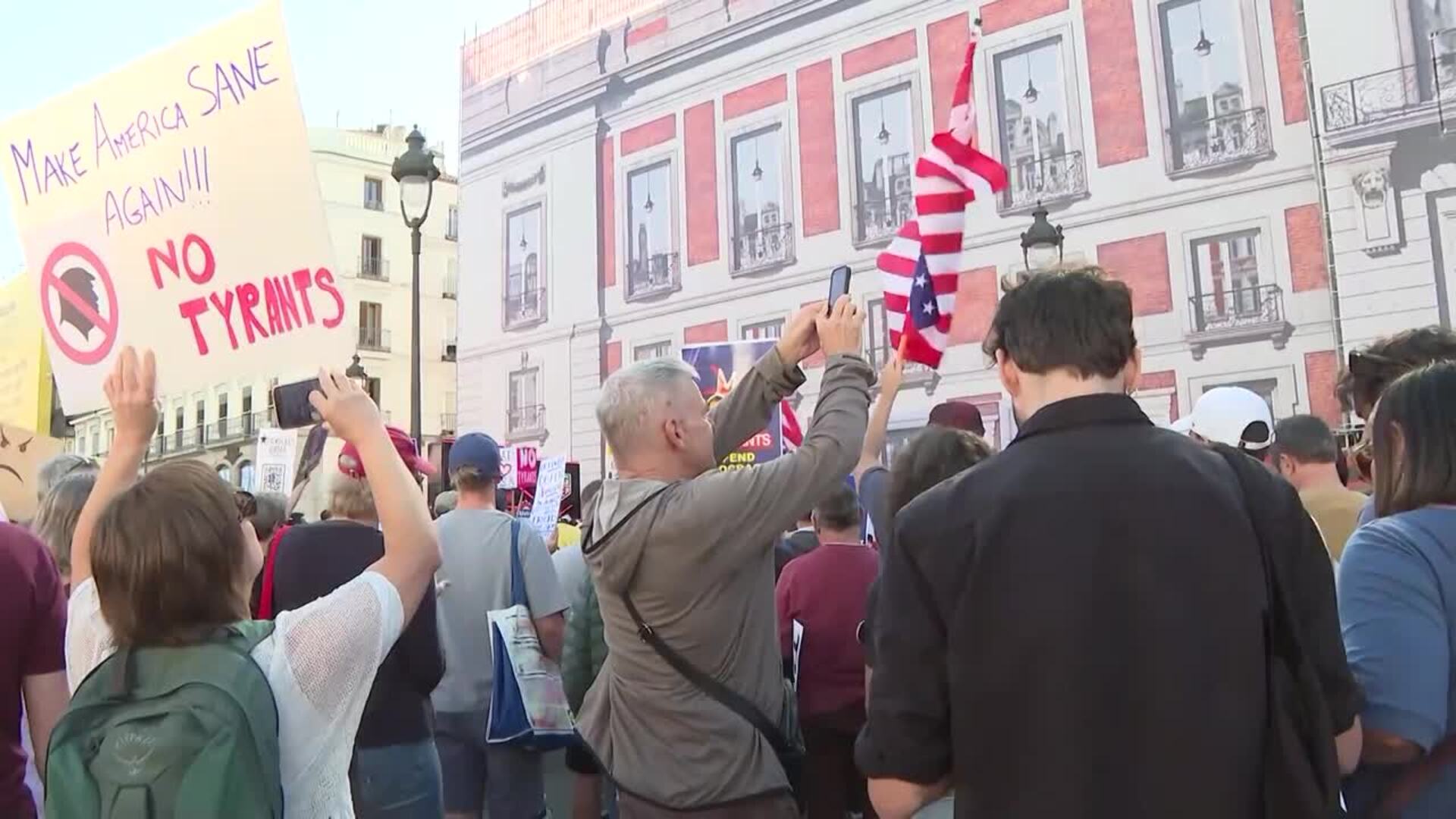 Millones de manifestantes protestan contra Trump en las principales ciudades de EEUU