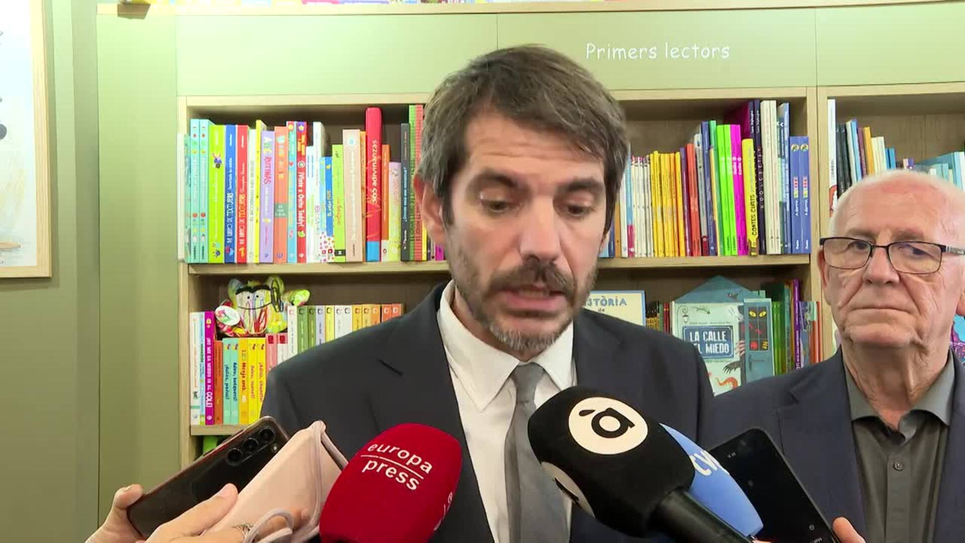 Urtasun anuncia un millón de euros adicional a las ayudas para el sector cultural valenciano