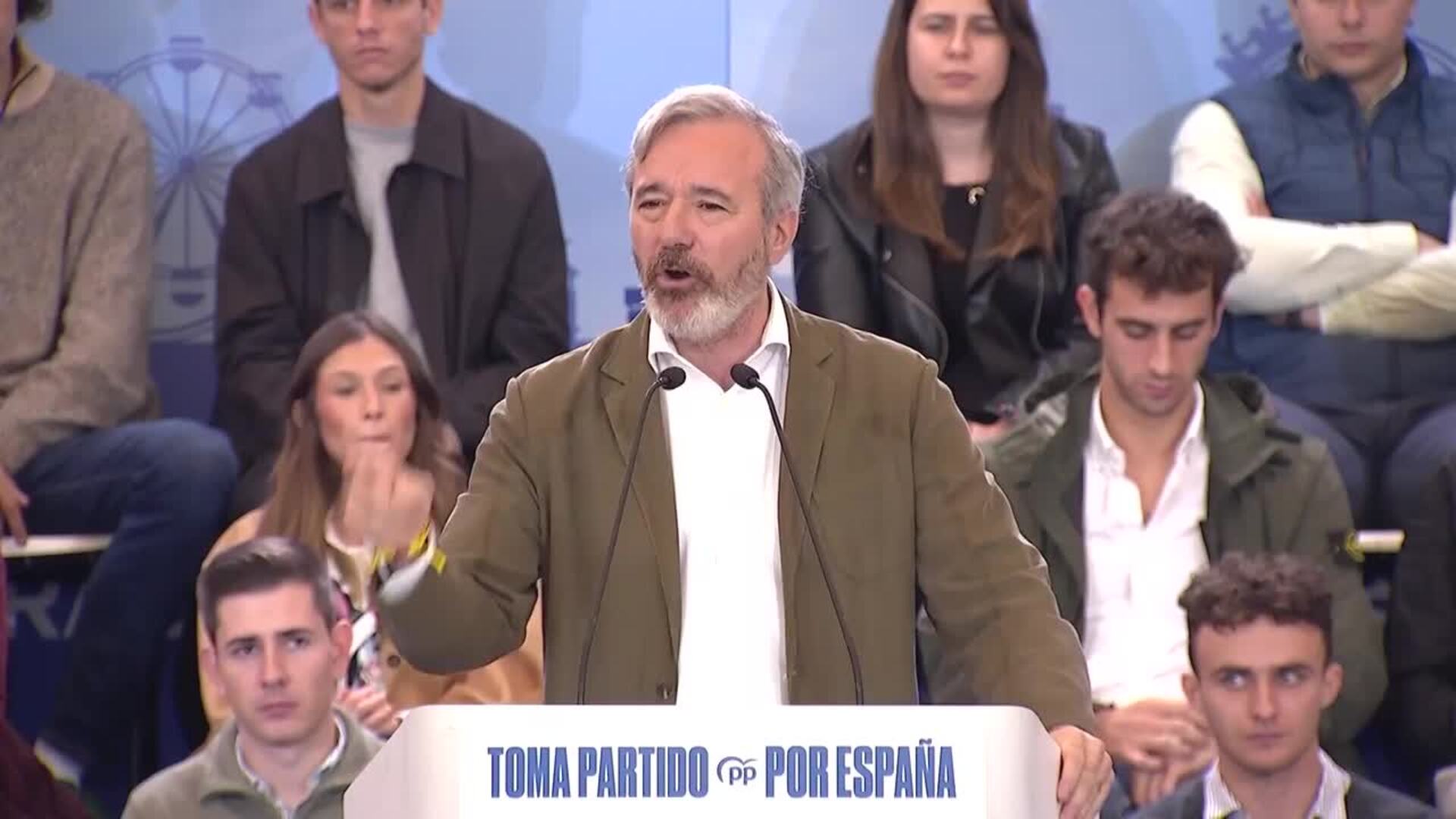 Azcón carga contra Vox: "Los cobardes son los que salen corriendo de un gobierno"